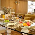 Luxury Terrace Flat Champs-elysees דירה *